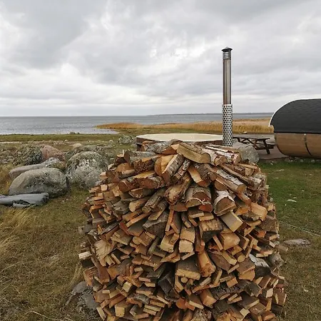 Manija Saare Sueda - Manija Island PARNUMAA